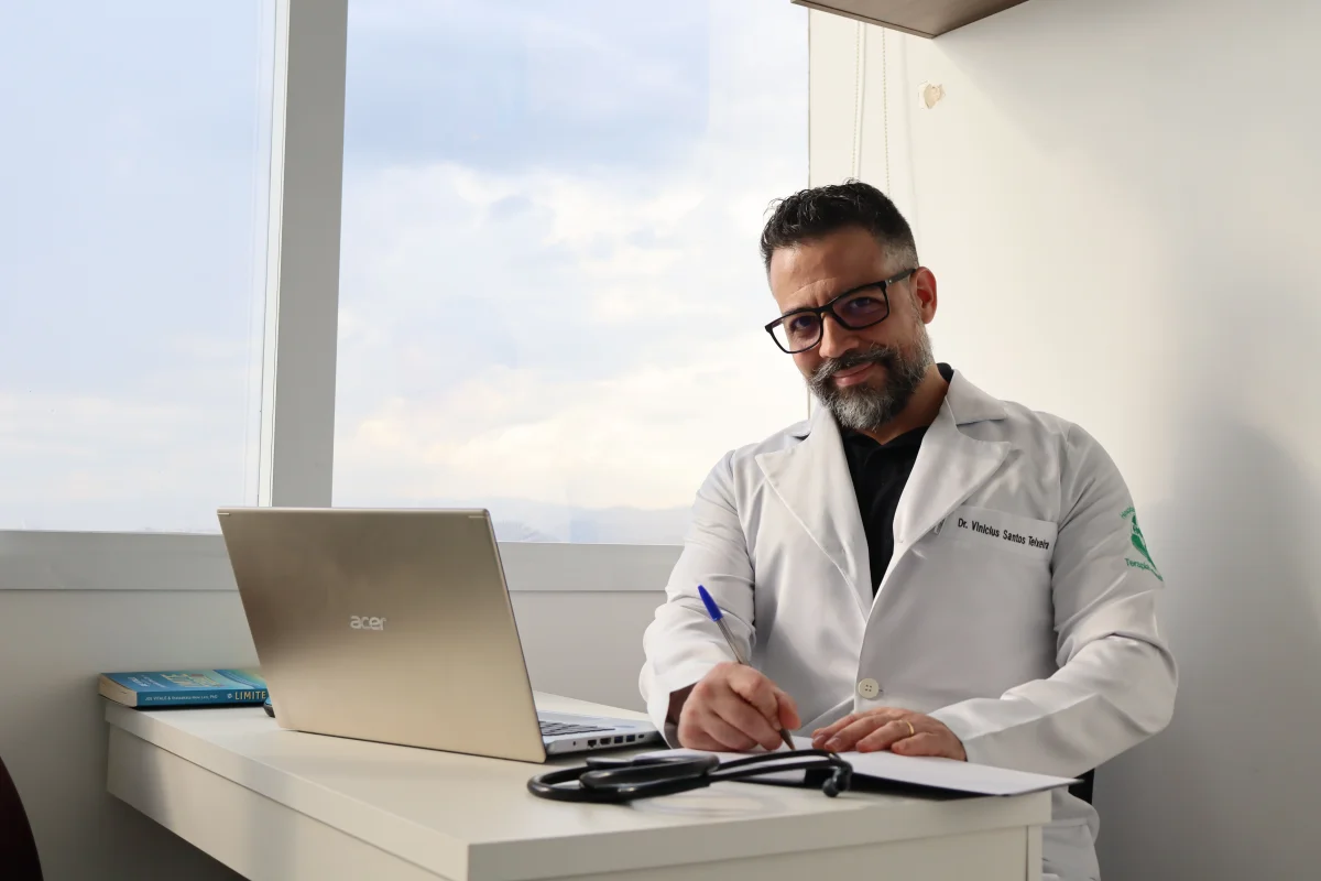 Dr. Vinicius Teixeira