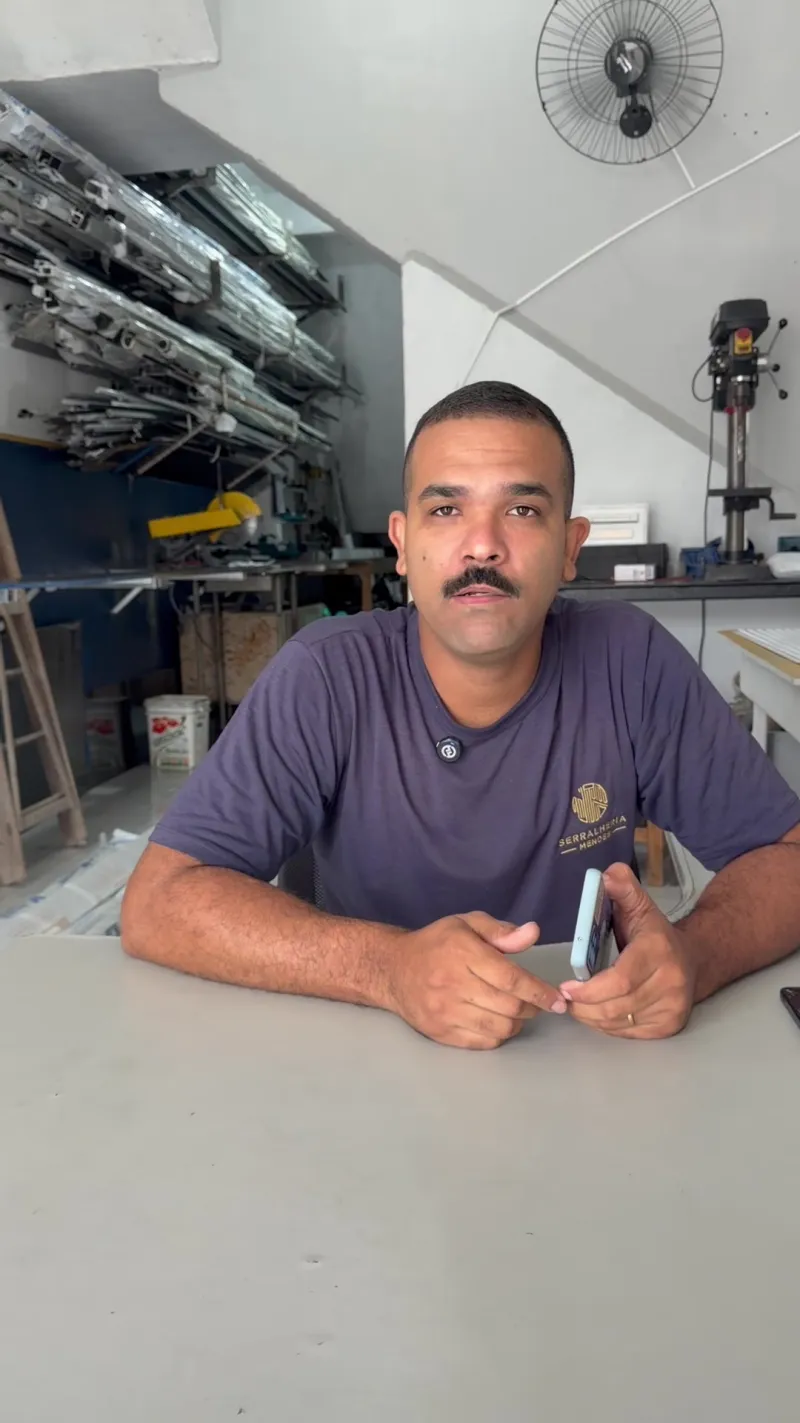 Serralheria Mendes — capa do vídeo